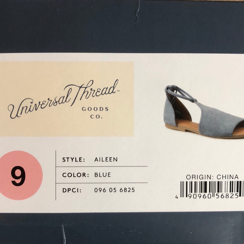 Universal Threads Aileen Sandals in Blue